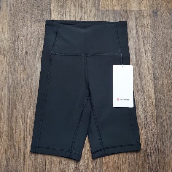 Lululemon Ribbed Contoured High Rise Short 8" - Picture 5 of 8